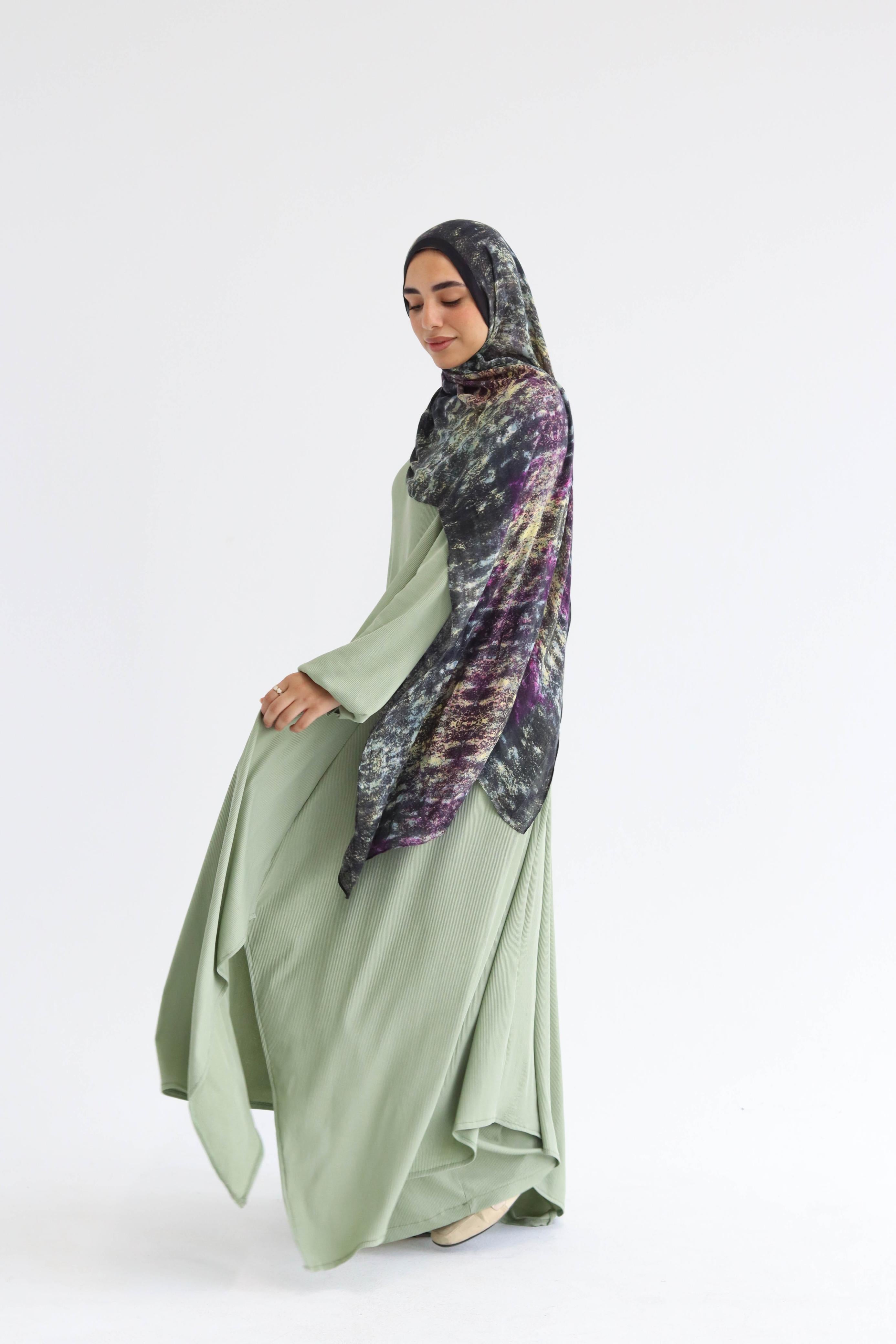 Asymmetric loose set