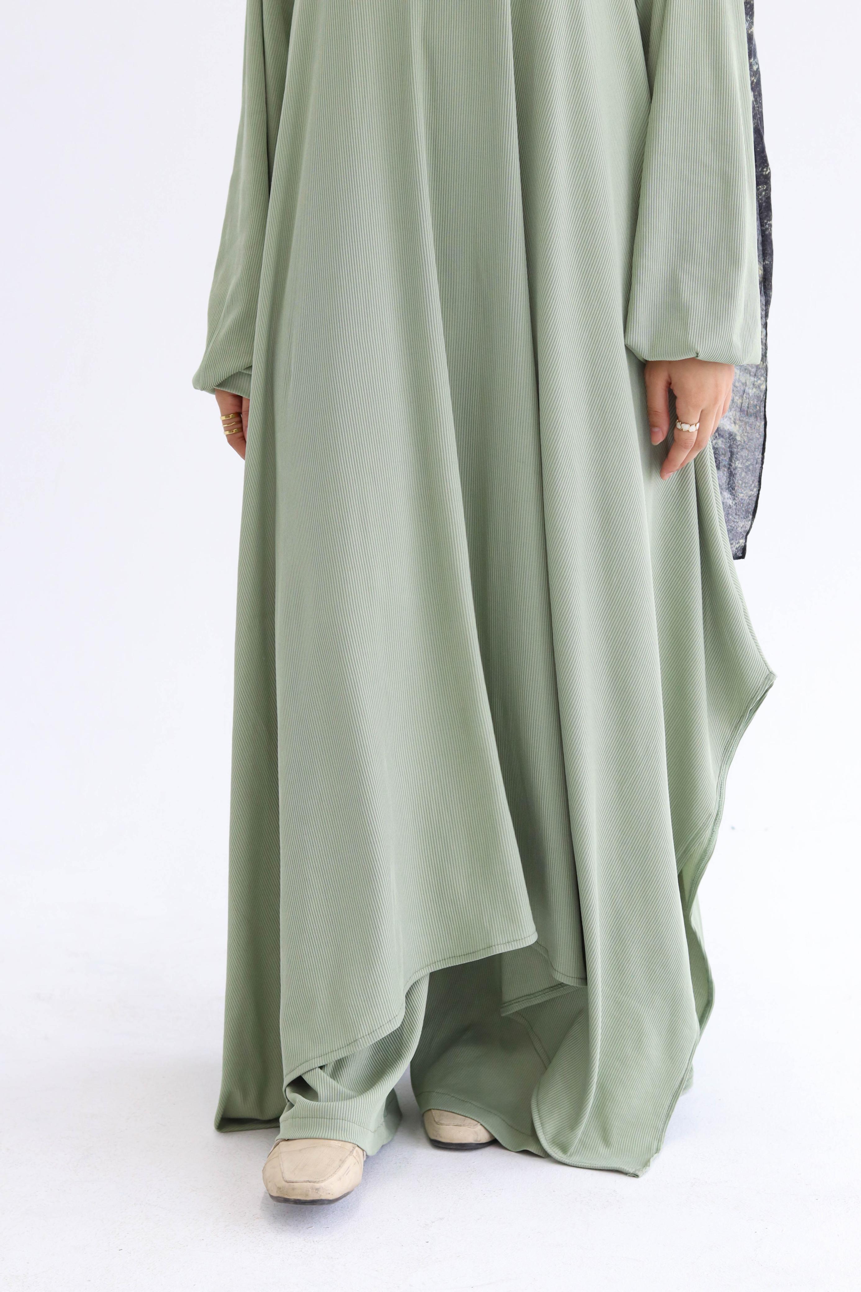 Asymmetric loose set